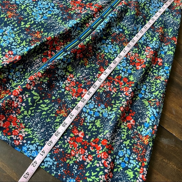 Maggy London Abbi Flounce Tea Length Floral Dress Flutter Sleeves Size 6 - Picture 13 of 13